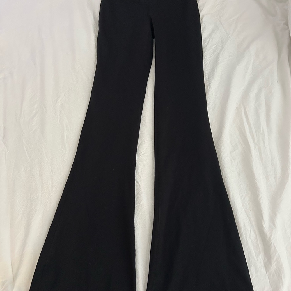 Yogalicious Lux Black flare crossover leggings
